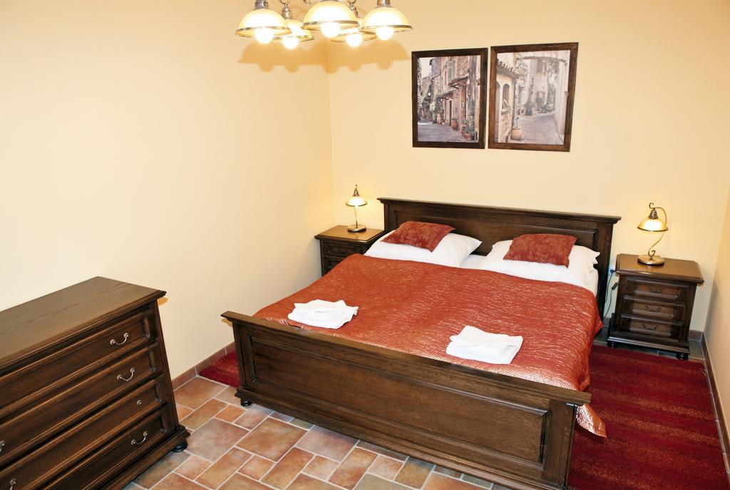 Hotel Pelikan Třeboň الغرفة الصورة